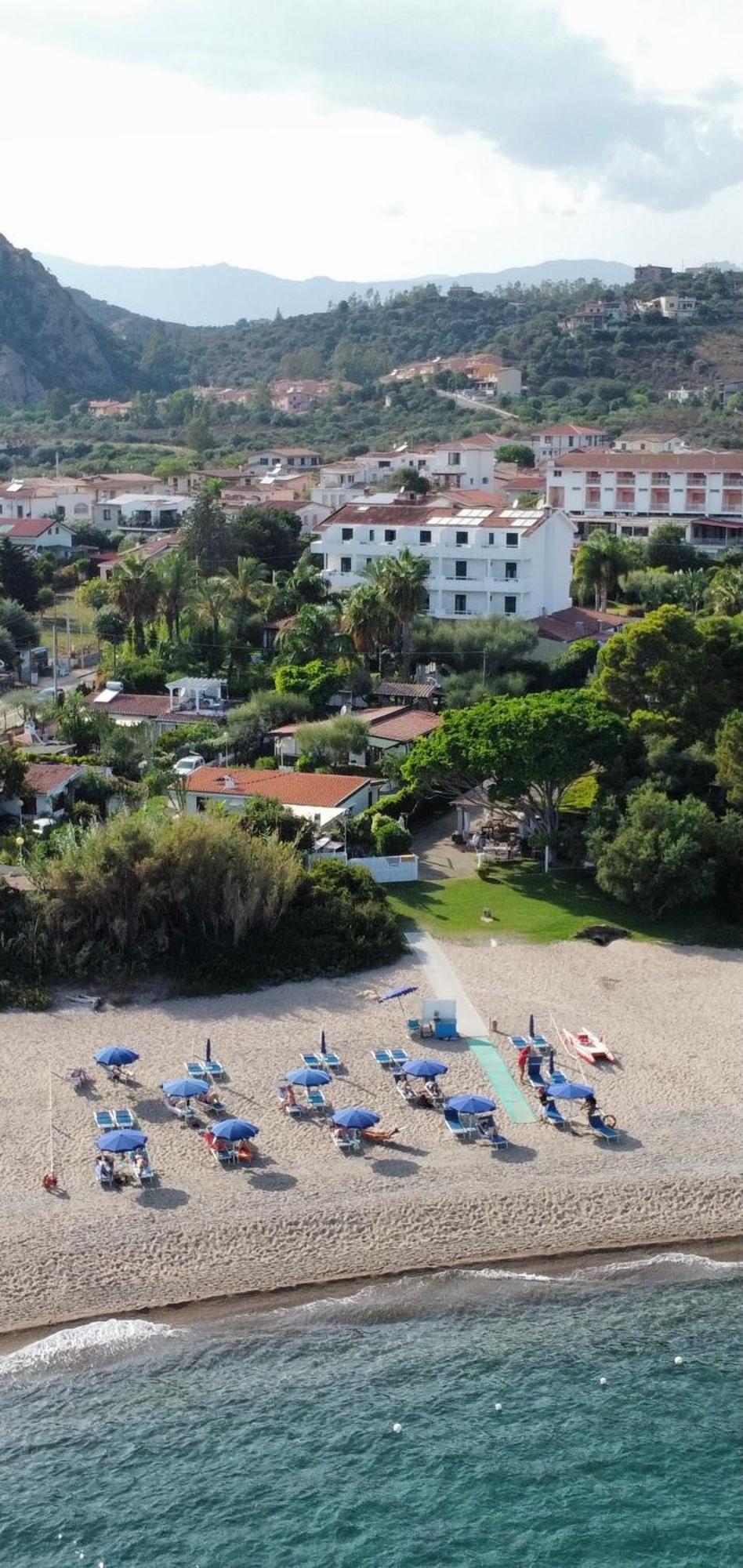 Hotel Mediterraneo Santa Maria Navarrese Exterior photo