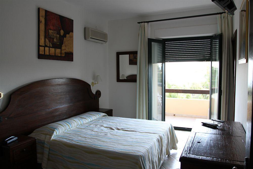 Hotel Mediterraneo Santa Maria Navarrese Exterior photo
